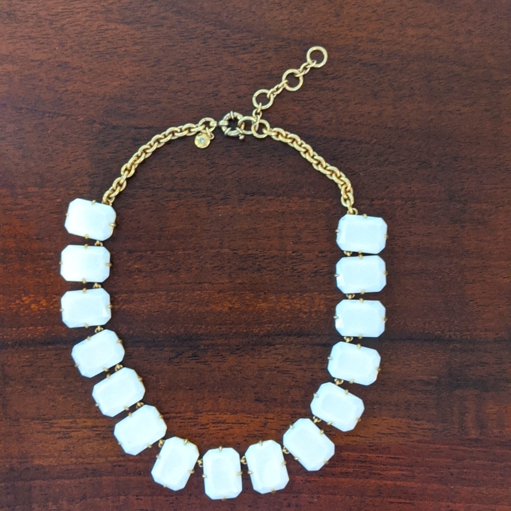🤍 J. Crew White Stone Necklace 🤍